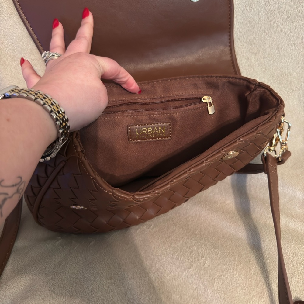 Brown Woven Crossbody Bag - Women - Picture 3 of 4